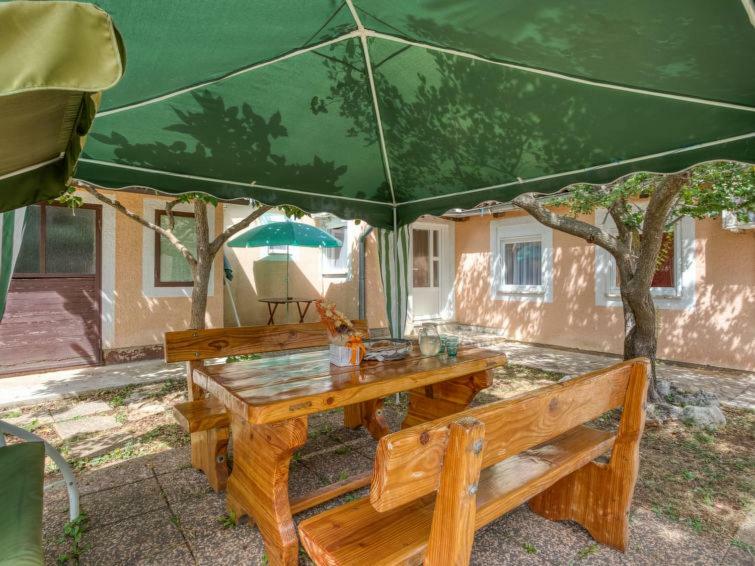 Apartments Folo Tar-Vabriga Exterior photo