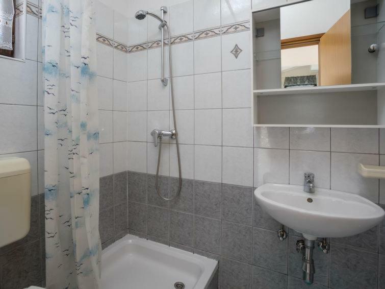 Apartments Folo Tar-Vabriga Exterior photo