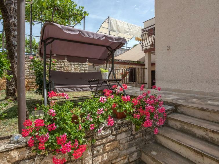 Apartments Folo Tar-Vabriga Exterior photo